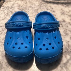 crocs like new light blue